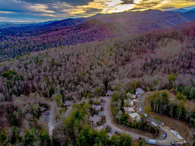 Others 5, Pilot Cove Forest Lodging, Transylvania