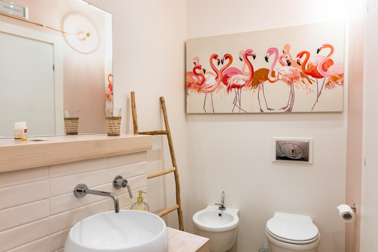 Bathroom 2, ANNA'S DREAM BED & BREAKFAST, Syracuse