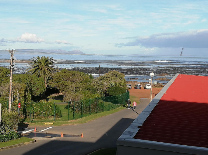 Others 4, Ocean View, Overberg