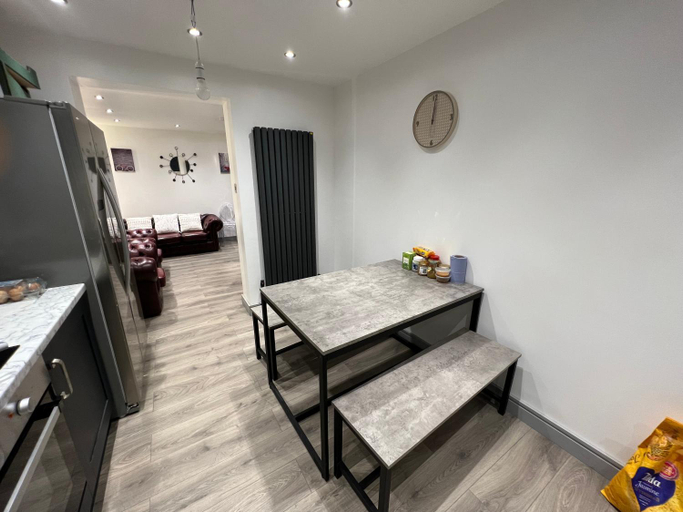 Others 3, Pembrokeshire Holiday Accommodation, Pembrokeshire