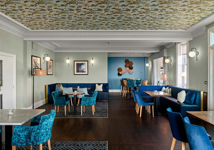 Food & Drinks 5, Kingscliff Hotel, Essex