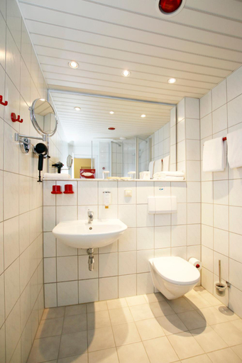 Bathroom 3, Hotel Märkischer Hof, Teltow-Fläming