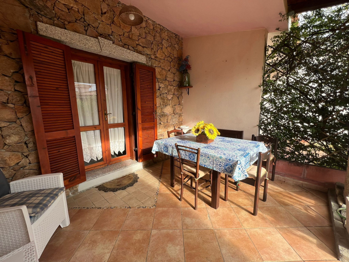 Front of property 2, Trilocale Asfodeli M in Centro, Nuoro