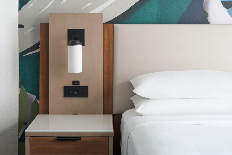 Bedroom 12