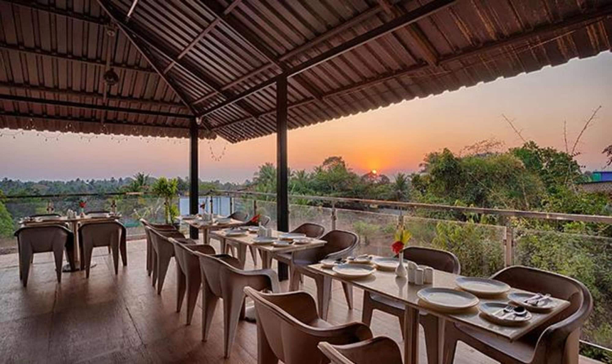 Food & Drinks 4, Fabhotel Prime Koko Maya By Stonewood, North Goa