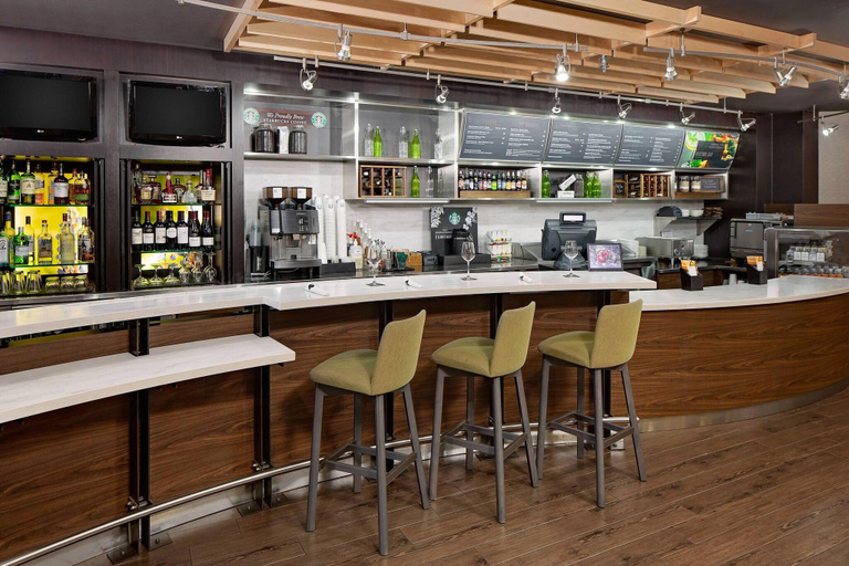 Food & Drinks 5, Courtyard by Marriott Dallas Addison/Quorum Drive, Dallas