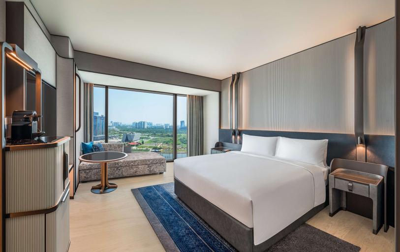 Bedroom 4, Hilton Saigon, District 1
