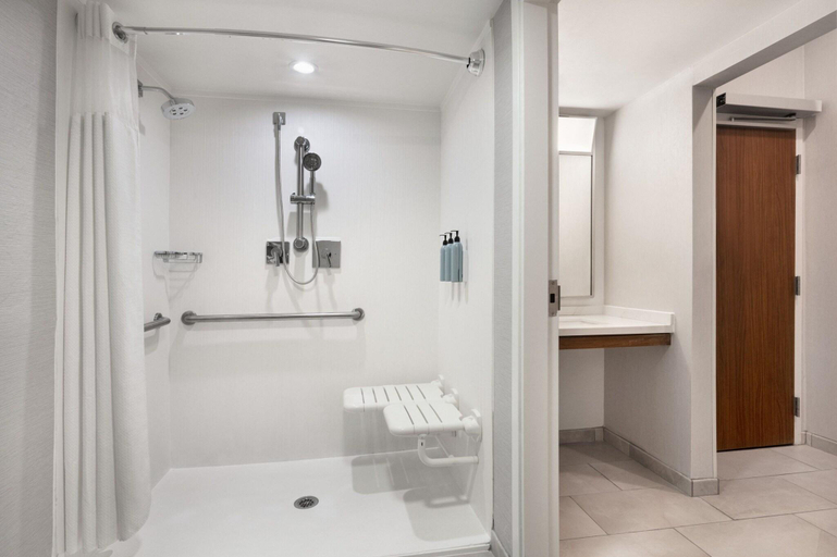 Bathroom 4, Courtyard by Marriott Mobile, Mobile