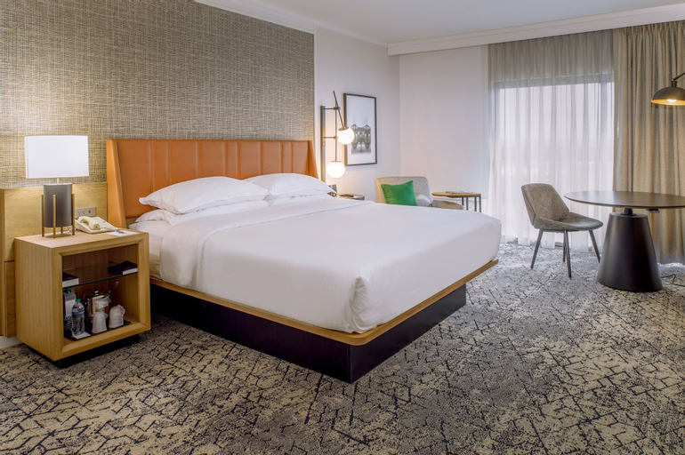 Bedroom 4, Sheraton Westport Plaza Hotel St. Louis, Saint Louis