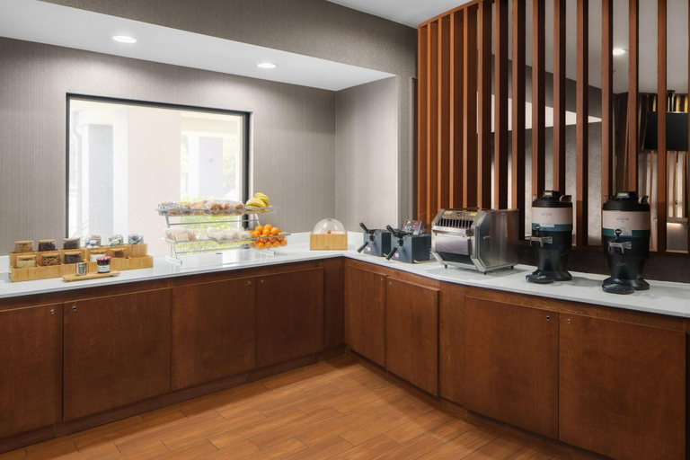 Food & Drinks 5, SpringHill Suites Pasadena Arcadia, Los Angeles