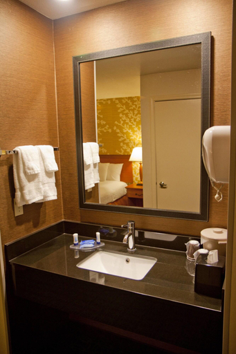 Bathroom 4, Country Inn & Suites by Radisson, Modesto/Salida, Stanislaus