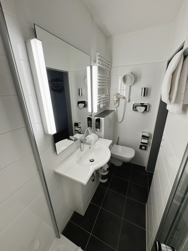 Bathroom 8
