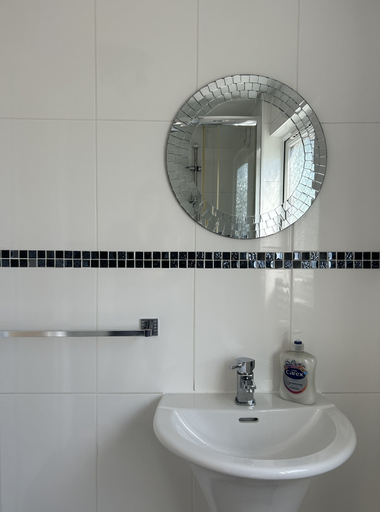 Bathroom 3, no.6 overnight stays, Worcestershire