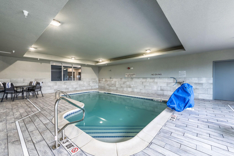 Sport & Beauty 2, Fairfield Inn & Suites St. Joseph Stevensville, Berrien