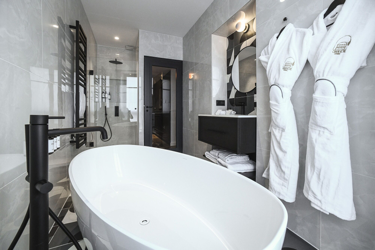 Bathroom 5, Grand Hôtel du Parc, Savoie