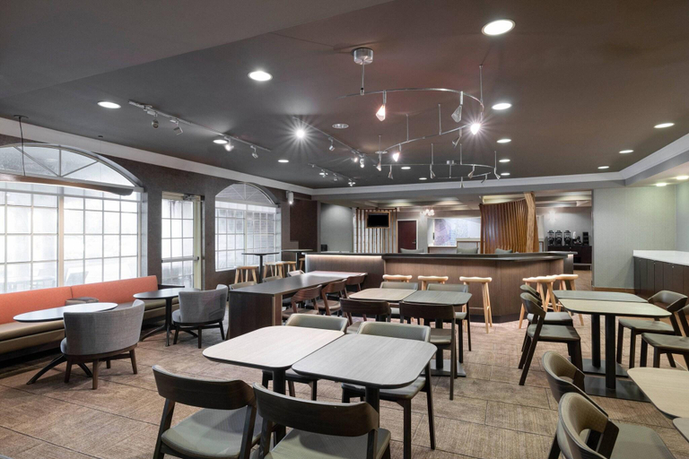 Food & Drinks 5, SpringHill Suites Williamsburg, Williamsburg