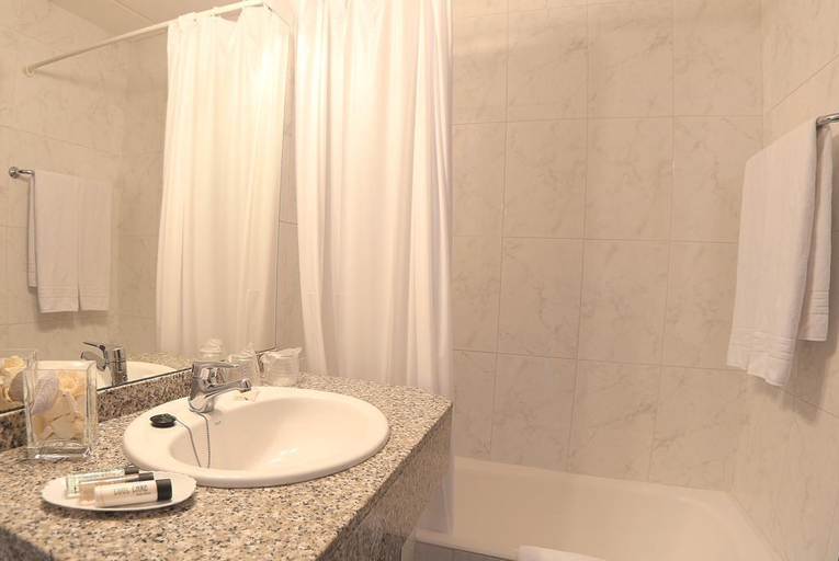 Bathroom 4, Brisamar Affiliated by Fergus, Baleares