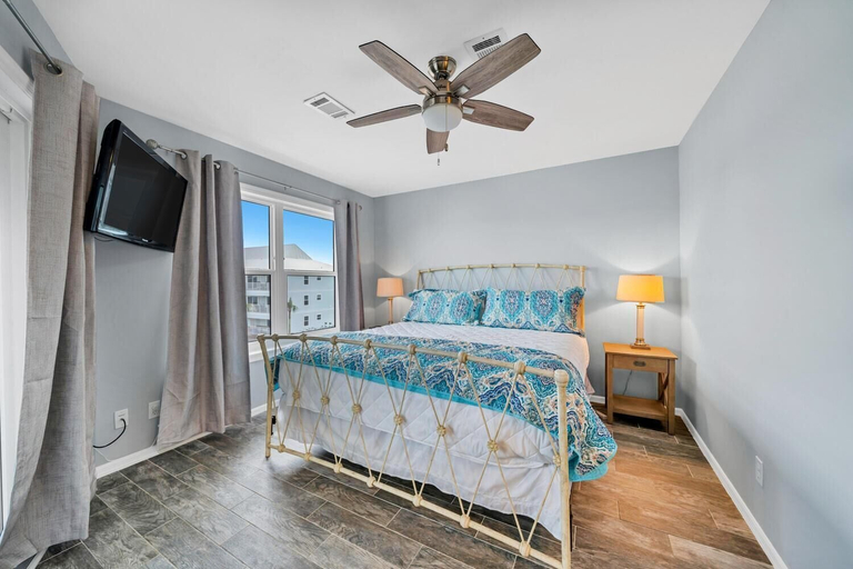 Bedroom 3, Beachside Villas 933, Walton