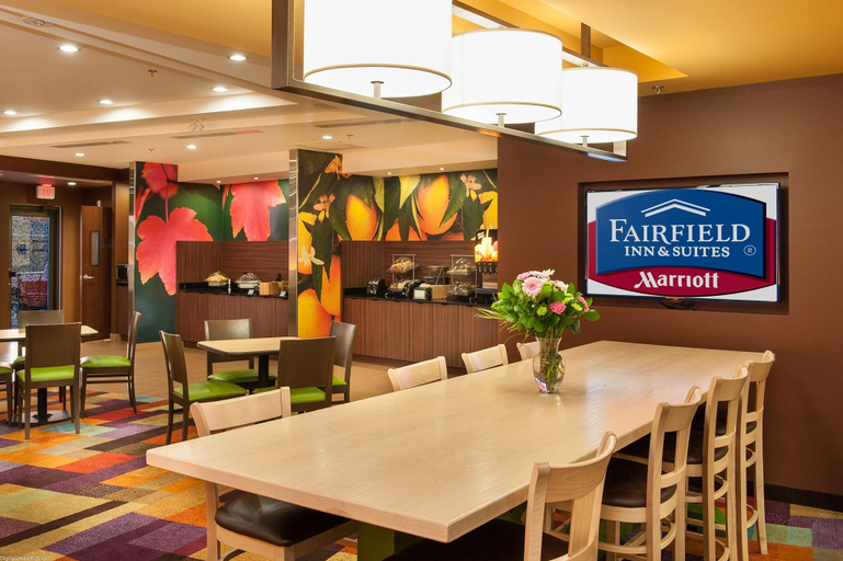 Food & Drinks 5, Fairfield Inn & Suites Vernon, North Okanagan