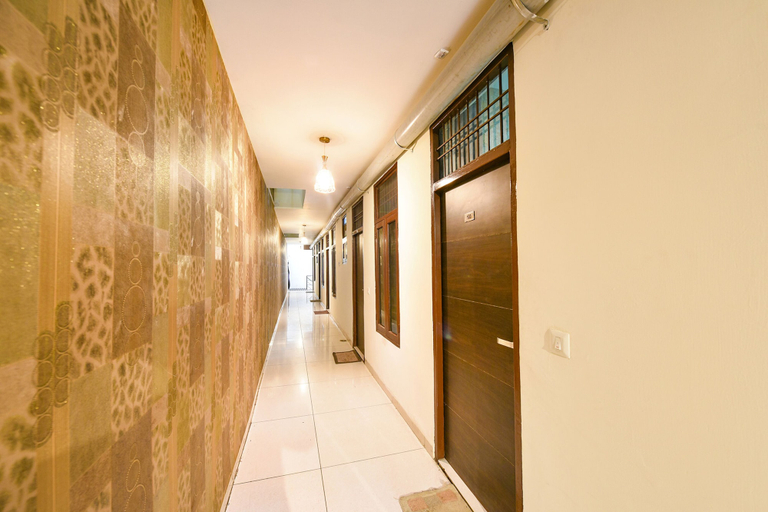 Others 5, Fabhotel Green Valley, Sahibzada Ajit Singh Nagar