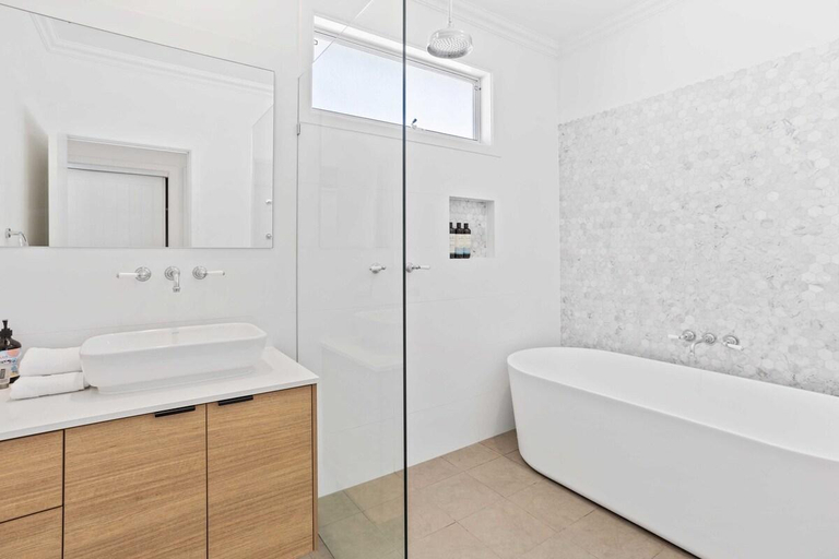 Bathroom 2, Perfect Palm Beach Townhouse, Gold Coast