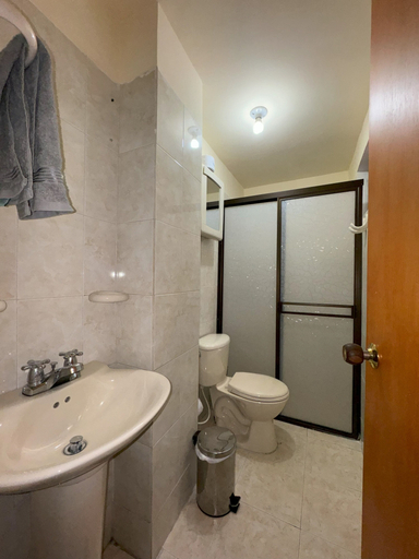 Bathroom 2, Edificio Tamaiti, Medellín