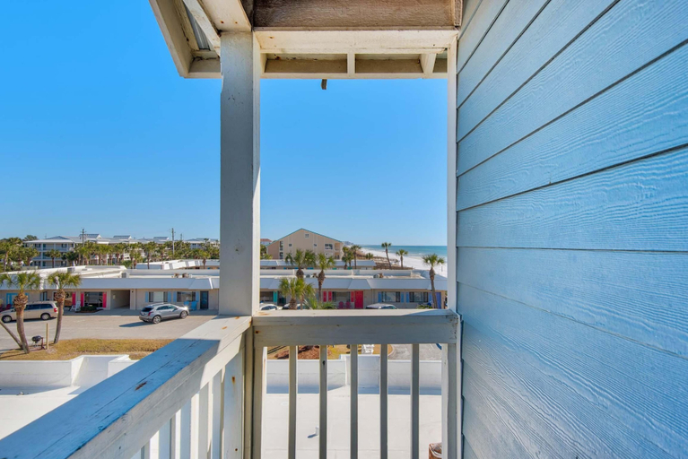Others 4, Pointe of View, Okaloosa