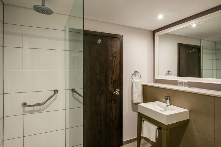 Bathroom 4, Protea Hotel Durban Umhlanga, eThekwini
