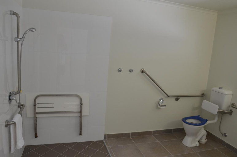 Bathroom 3, Beachside Boutique Motel Mackay, Mackay - Pt A