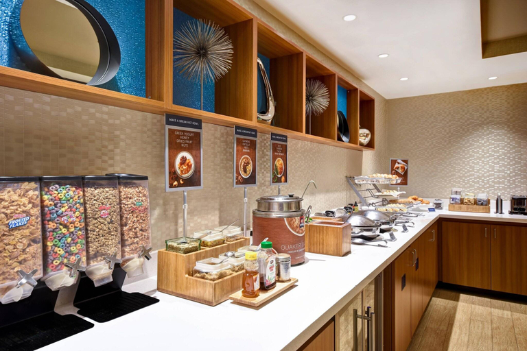 Food & Drinks 5, SpringHill Suites Baltimore BWI Airport, Anne Arundel