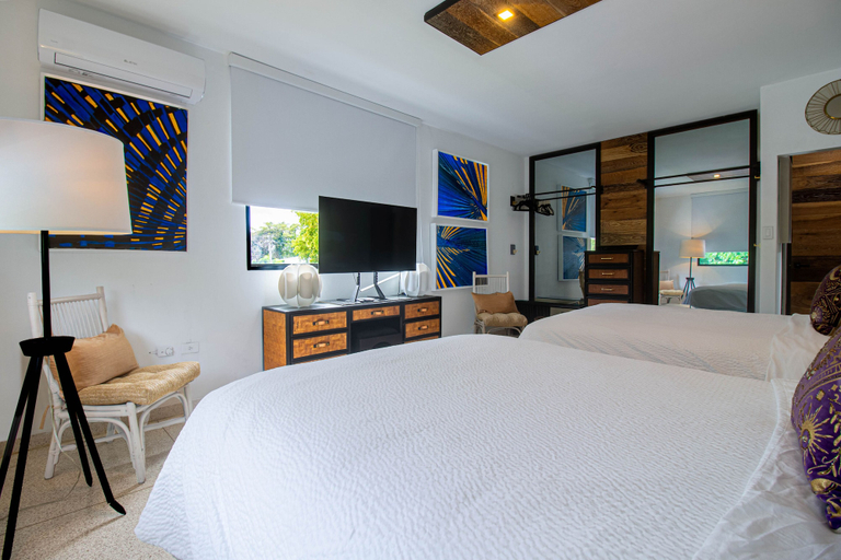 Bedroom 3, Villa Azure Ocean Suites