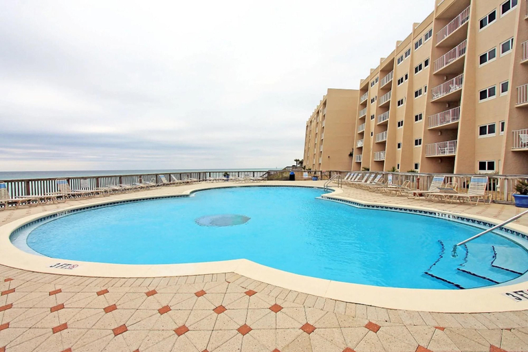 Sport & Beauty 5, Beach House 502d, Walton
