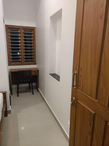 Others 5, SRI BALAJI LODGING, Thoothukkudi