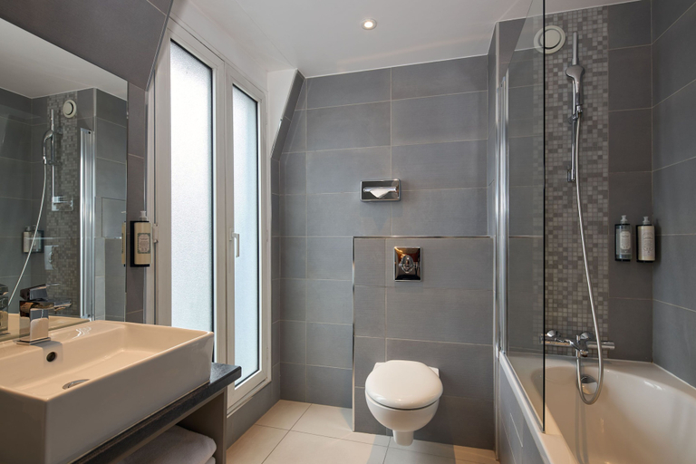 Bathroom 4, Timhotel Paris Gare Montparnasse, Paris