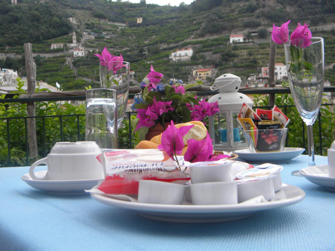 Food & Drinks 4, Maison Raphael, Salerno