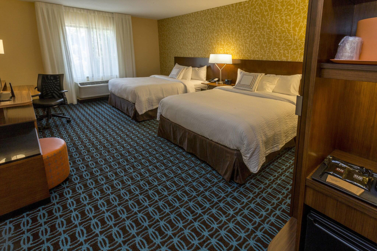 Bedroom 3, Fairfield Inn & Suites Geneva Finger Lakes, Ontario