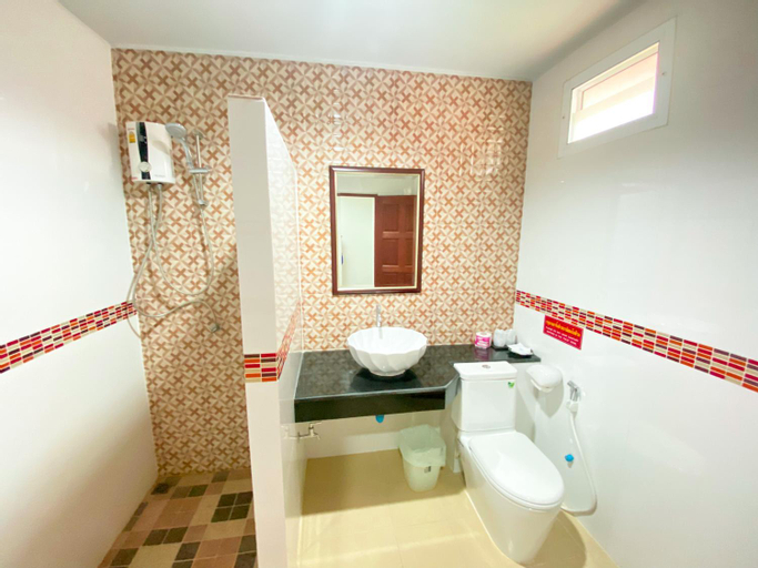 Bathroom 3