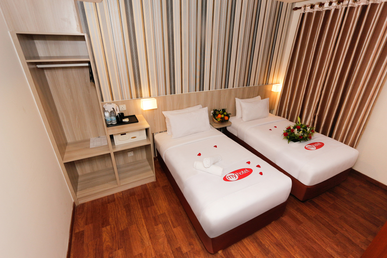 bedroom 6