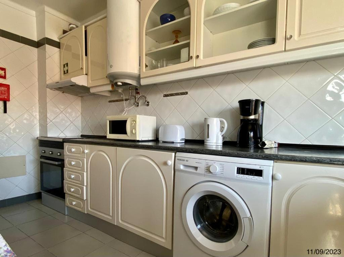 Kitchen 4, Blife Anya private rooms, Faro