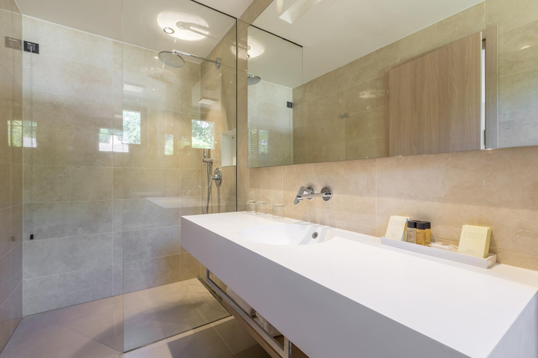 Bathroom 2, Villas Park Plava Laguna, Poreč