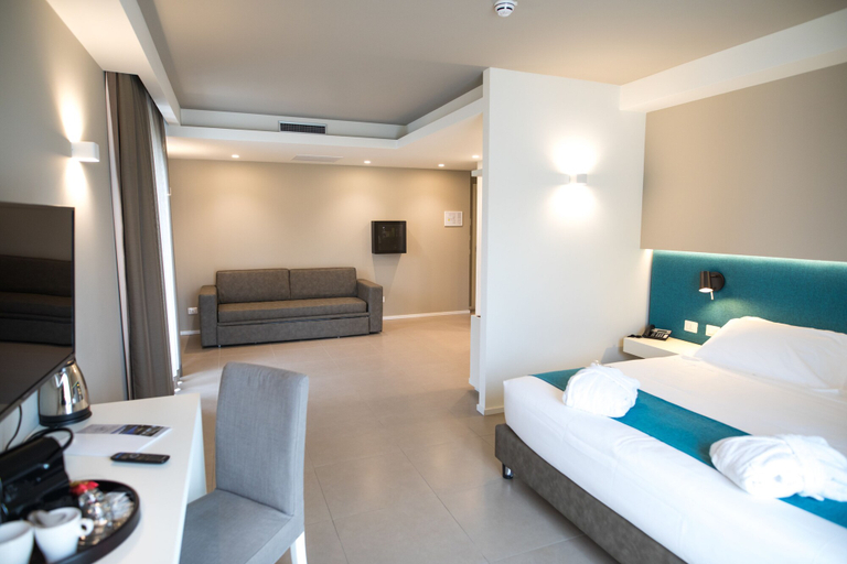 Bedroom 3, Airone City Hotel, Catania