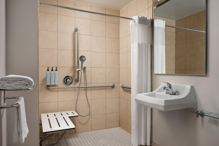 Bathroom 3, Courtyard by Marriott Santa Rosa, Sonoma