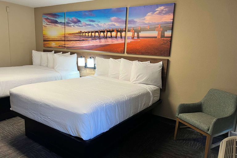 Bedroom 4, Days Inn by Wyndham Monroe NC, Union