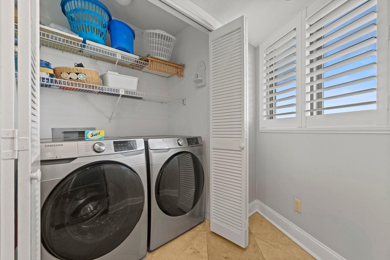 Bathroom 1, Eden East 101, Escambia