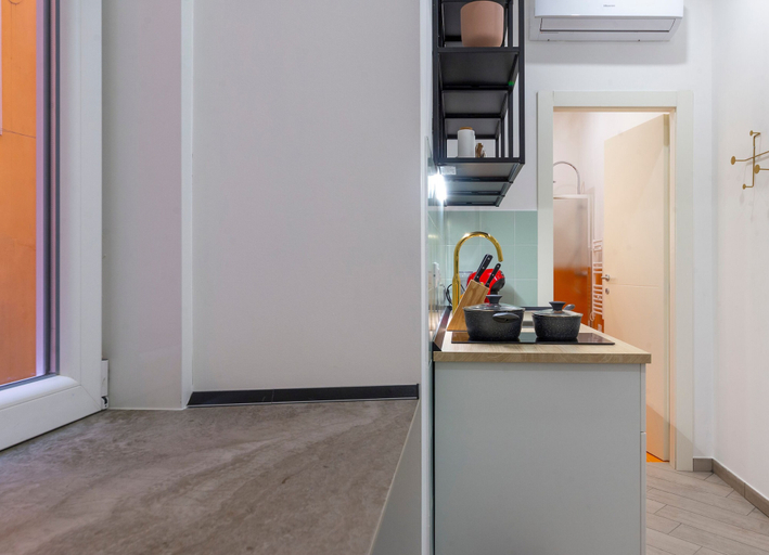 In-room dining, Lovely and tiny unit in the City center, Trieste