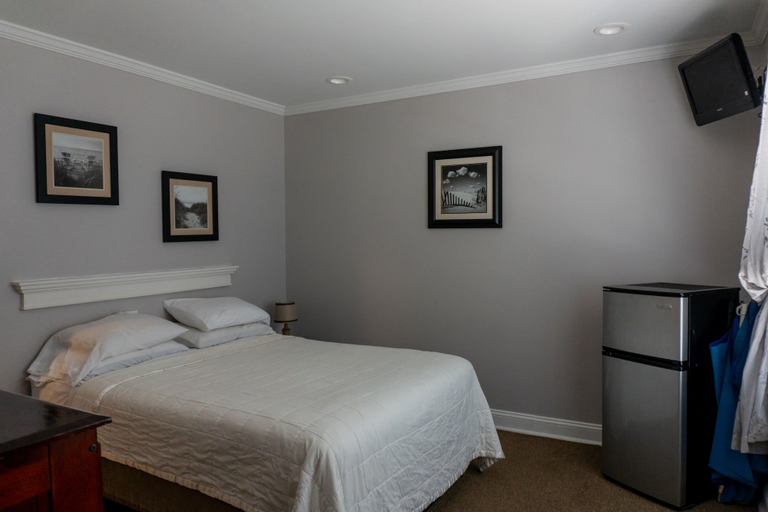 Bedroom 3, Beach Walk, Worcester