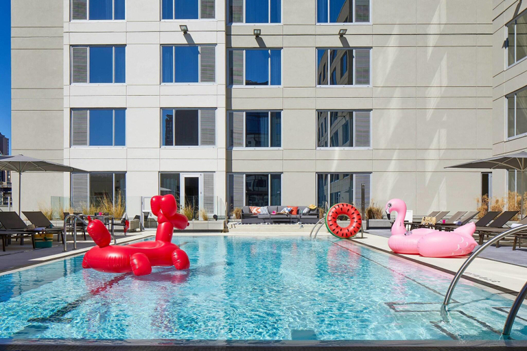 Sport & Beauty 3, Moxy Atlanta Midtown, Atlanta