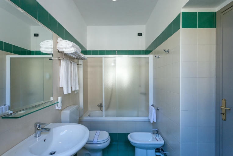 Bathroom 4, Hotel Dock Milano, Torino