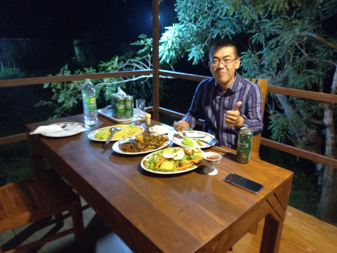 Food & Drinks 5, LLT budget room WILPATTU, Nochchiyagama