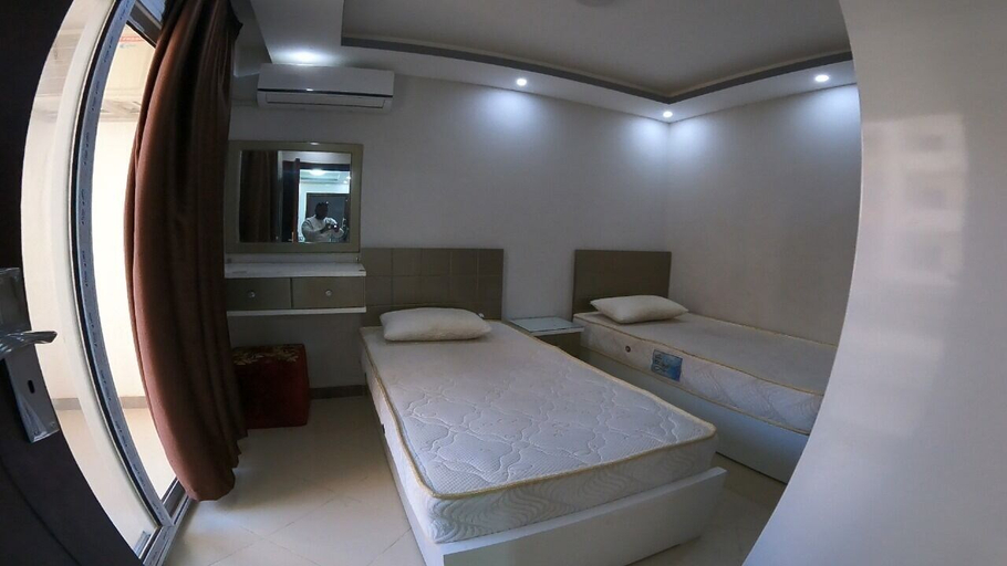 Bedroom 2, Porto Paolo Motel apartments, Al-Ghurdaqah